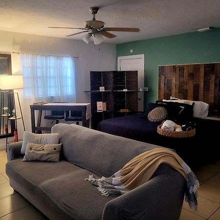 Life Is Good Apartment St. Petersburg Luaran gambar